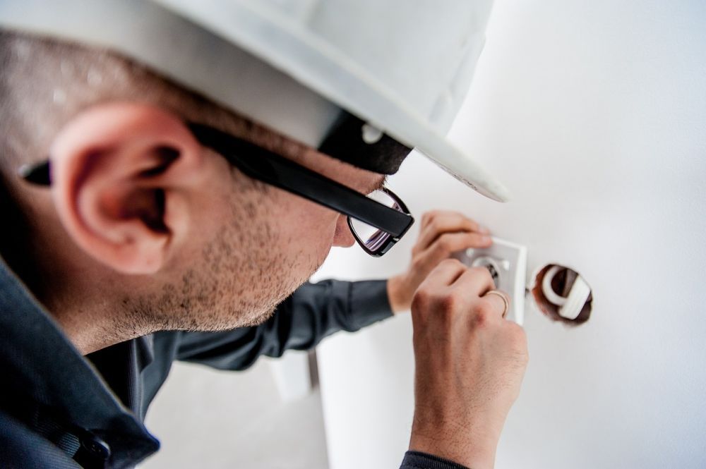 Få professionel hjælp fra en elektriker på Frederiksberg